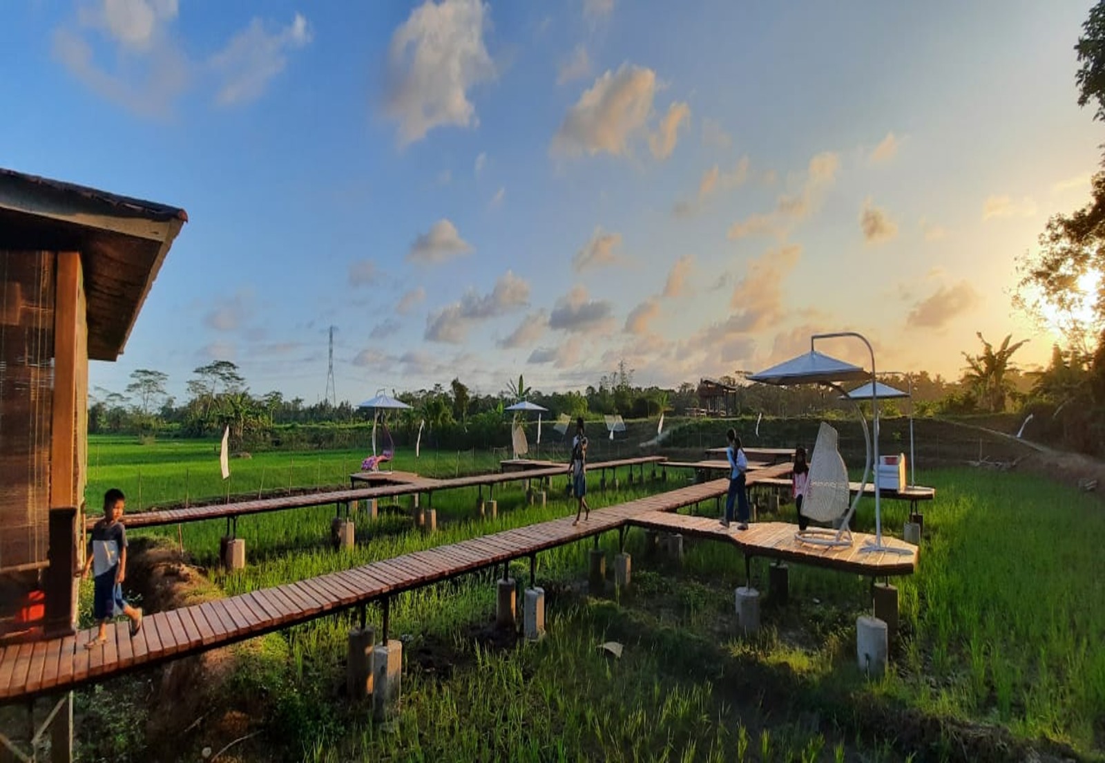Pemandangan Desa Adiluhur